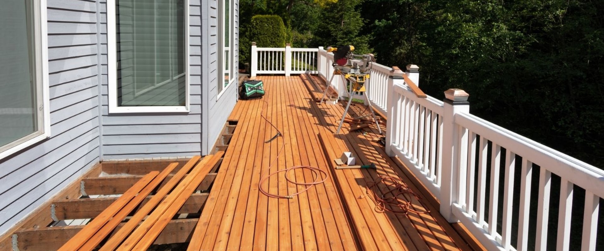 Repairing your Deck: How much does Deck Repairs Cost for old deck repair near 2023