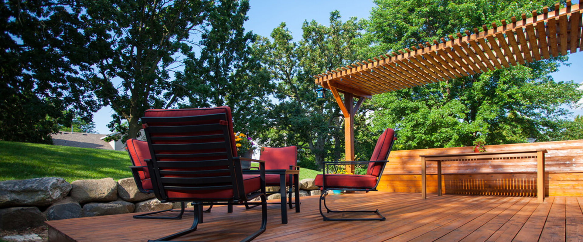 How much does it cost to repair wood patio?